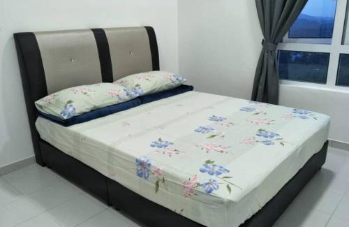 Nilai Apartment | Mesahill Nilai 2 Room Condo - Fast wifi, Amazing Pool & TV