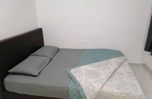 Nilai Apartment | Mesahill Nilai 2 Room Condo - Fast wifi, Amazing Pool & TV