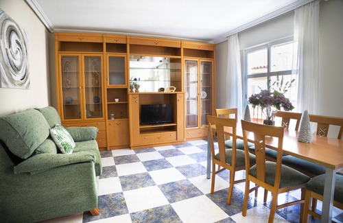 Jaen House | MESONES-CENTRAL ACCOMMODATION WITH PARKING