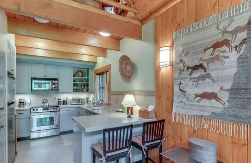 Camp Sherman Cabin | Metolius River Resort Cabin 6 - Luxurious cabin on the Metolius River w/