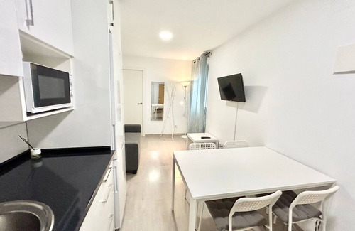 Prosperidad Apartment | Metro Avenida de América 09