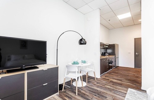 Meriden Apartment | Metro Meriden| Urban Studio| Pool|Fitness Center