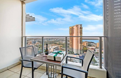 Darwin City Centre Apartment | Metropolis Mirage - A Poolside CBD Studio