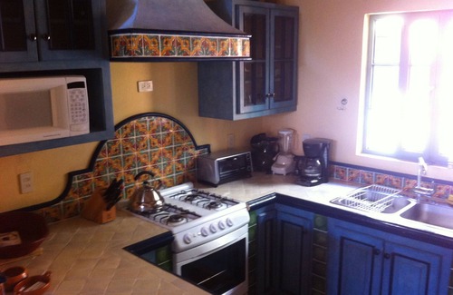 Ajijic House | Mexican Jewel House . Allan Fotheringham Stayed Here !