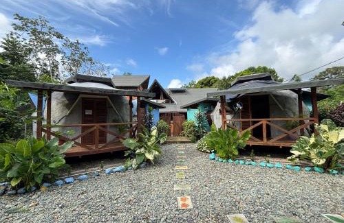 Capurgana Hotel | Mi casa es tu casa- Glamping y Casa de Campo