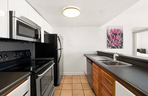 Miami Beach Apartment | Miami Beach front line|1 BDR Apt|Ocean Drive