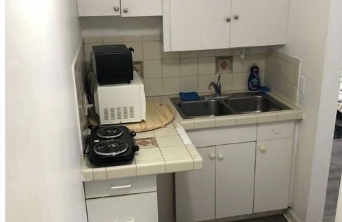 Miami Beach Condo | Miami Beach Studio Walk To Beach A
