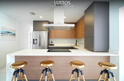 Ludlam House | Miami Bliss - Blue Lagoon Haven L18