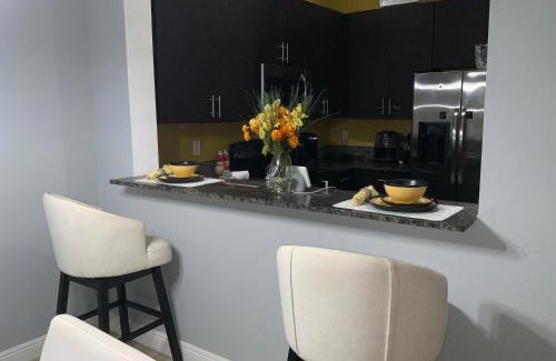 Miramar House | Miami Fort Lauderdale Vacation Rooms