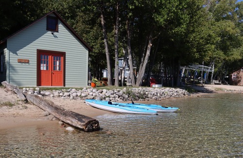 Frankfort House | 'Mich'- Again - LAKEFRONT LUXURY WITH BEACH, KAYAKS, DOCK, AND A/C!