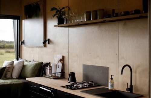 Merivale Apartment | Michael the Tiny Cabin in Esperance