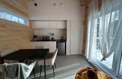 Notre-Dame-Auxiliatrice-de-Buckland Ski Chalet | Micro-Cabine in the Mountains - Solstice 6