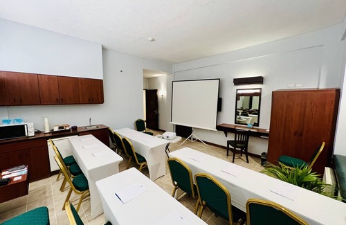 Tarlac Hotel | Microtel by Wyndham Tarlac