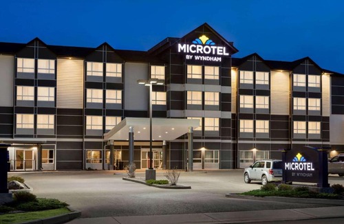 Lloydminster Hotel | Microtel Inn & Suites by Wyndham Lloydminster