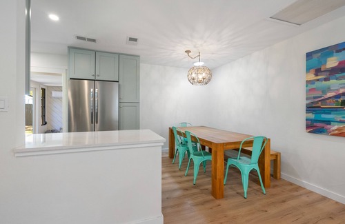 Arlington Park House | Mid-Century 3/2 Near Downtown/Siesta Key/SMH