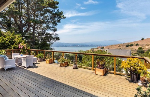 Belvedere Tiburon House | Mid-Century home with beautiful views, deck, & rear fenced-in patio