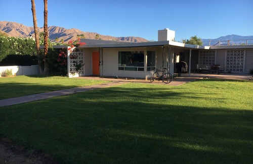 Borrego Springs House | Mid Century home at DeAnza; steps to clubhouse