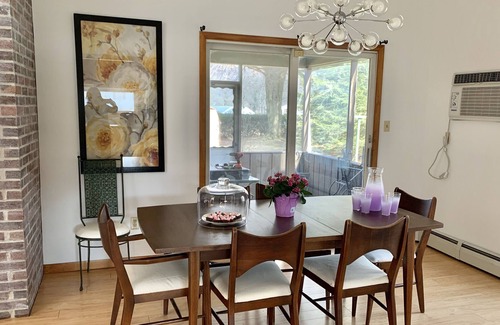 Bellefonte House | Mid Century Modern Home located 11 min from PSU