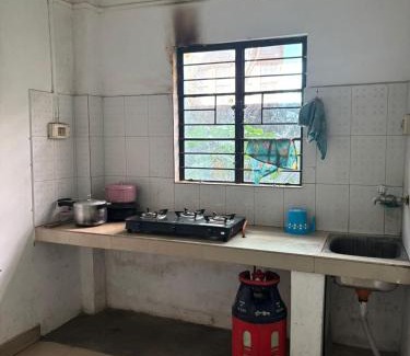 Sualkuchi Apartment | Mid City Homestay