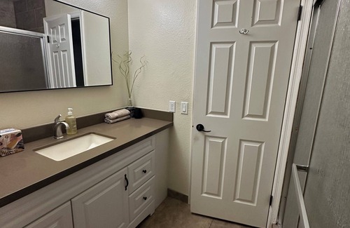 Booker T. Washington Condo | Mid Term Rental -Hidden Gem 2 bedroom, 2 bath in Central Phoenix