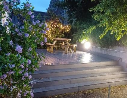 Lisnagunogue House | Midden Manor: Farm stay in rural County Antrim.