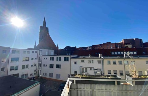 Mitte Apartment | Middle of the city center, with balcony
