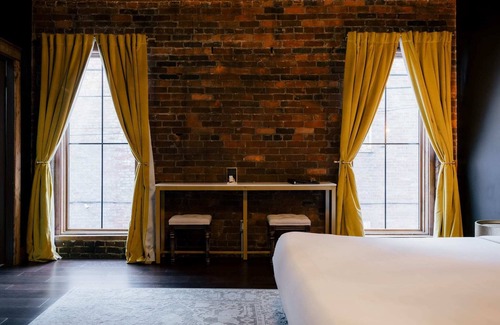 Madison Hotel | Midnight on Main Suite 203 at The Chandler Hotel
