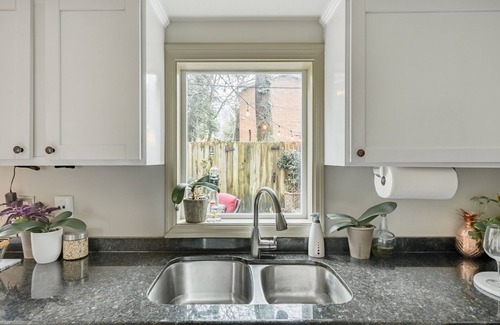 Midtown House | Midtown Townhome by Piedmont Park & Peachtree St
