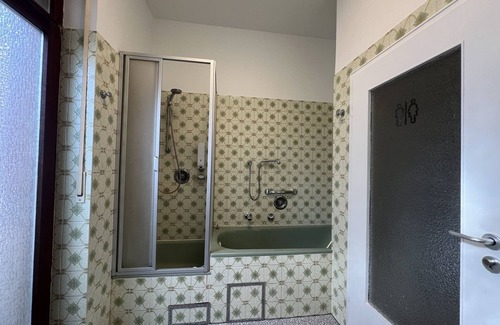 Obertshausen Apartment | Mieterlux BNB App für 2 Person