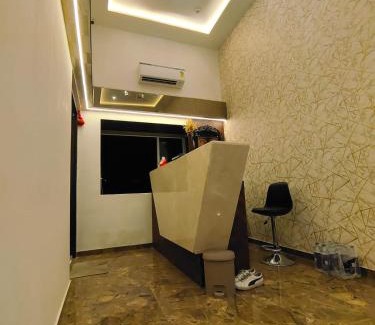 Goregaon East Hotel | MIG SUITES