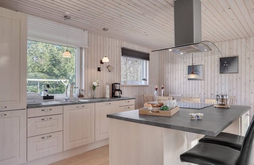 Hou House | "Mikko" - 2.2km from the sea by Interhome