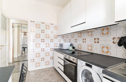 Lambrate Apartment | Milan-Città Studi Apartment with balcony