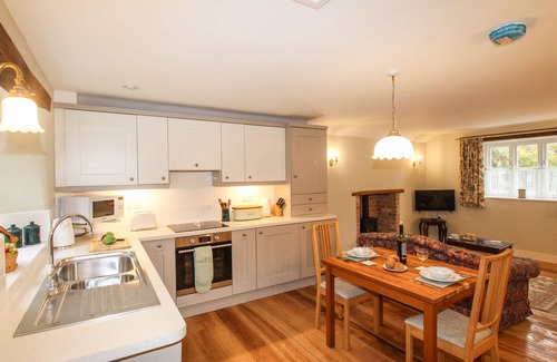 Upwey Cottage | MILL COTTAGE, romantic, with a garden in Upwey