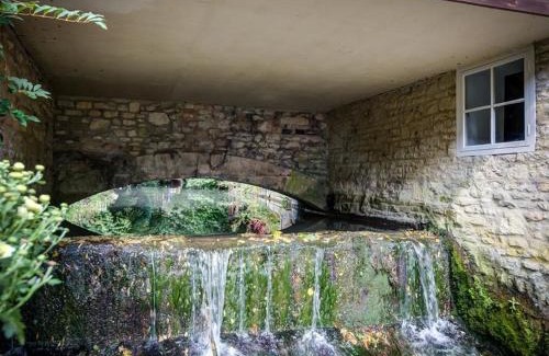 Burford House | Mill Race
