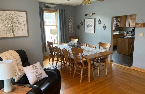 Mill Run Apartment | Mill Run Inn · Ohiopyle`s Favorite Vacation Home Pool/Hot Tub