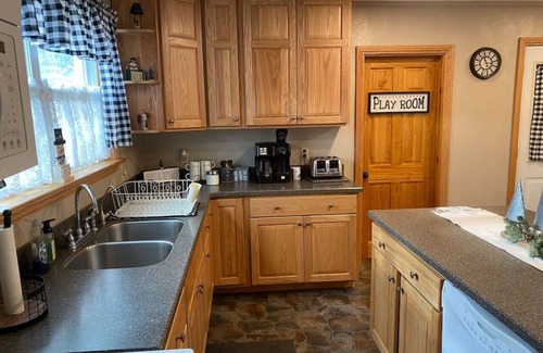 Mill Run Apartment | Mill Run Inn · Ohiopyle`s Favorite Vacation Home Pool/Hot Tub