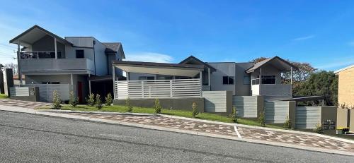 Albany Apartment | Mill View Link