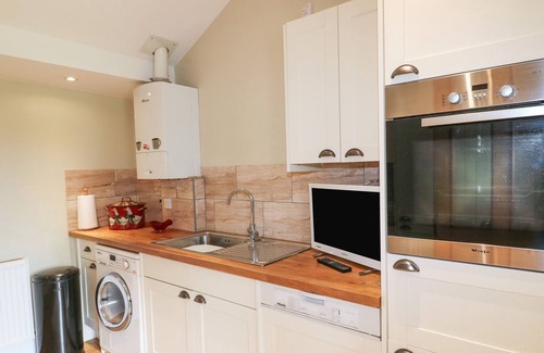 Aubourn Cottage | MILLCOTT, pet friendly, character holiday cottage in Metheringham