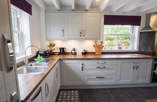 Chop Gate House | Millfield Cottage – Moors Retreat with Garden Views