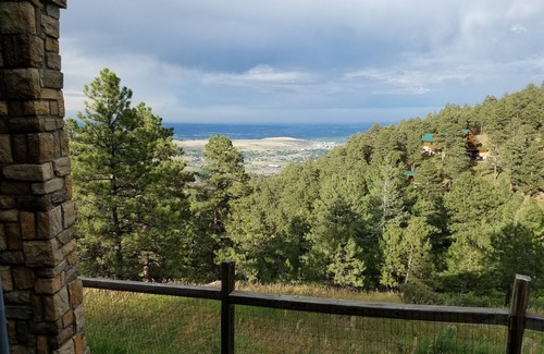 Golden Apartment | Million Dollar View Near Denver, Big West Skiing, and Countless Natural Wonders