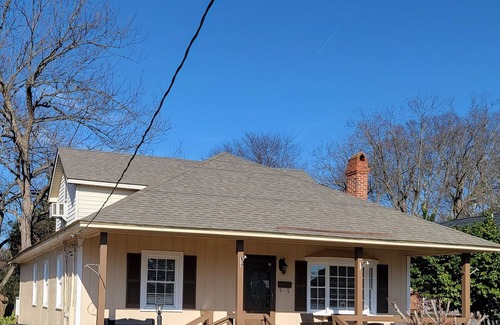 Erwin Cottage | MilltownSassy is located in Erwin,NC near interstates 95&40. 7mi from Campbell