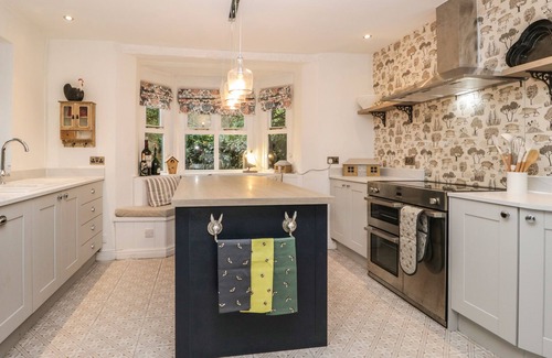 Newton in Furness House | MILLWOOD LODGE, pet friendly, with open fire in Barrow-In-Furness