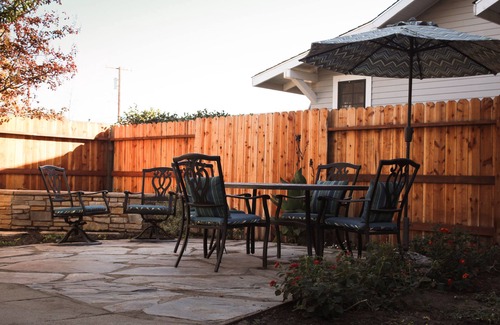 Lodi House | Mimi's Downtown Cottage