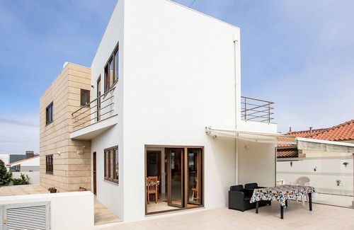 Vila do Conde House | Mindelo 3BDR Duplex House W/Pool