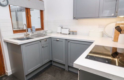 Trewellard Cottage | MINERS COTTAGE, pet friendly, character holiday cottage in Trewellard
