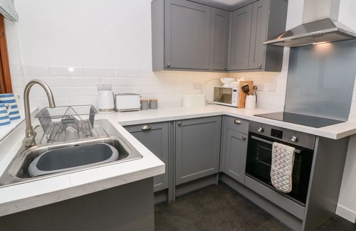 Trewellard Cottage | MINERS COTTAGE, pet friendly, character holiday cottage in Trewellard