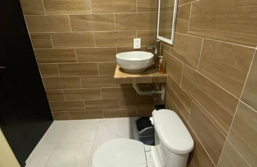 Chetumal Hotel | Mini Hotel Chetumal - Room 2 - King Size Bed