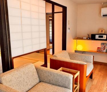 Shimonoseki Apartment | MINI HOTEL totonoi ロウリュ式サウナのある静かな平屋