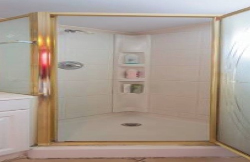 Clearwater House | Mini Private-Entry Tranquil Room
