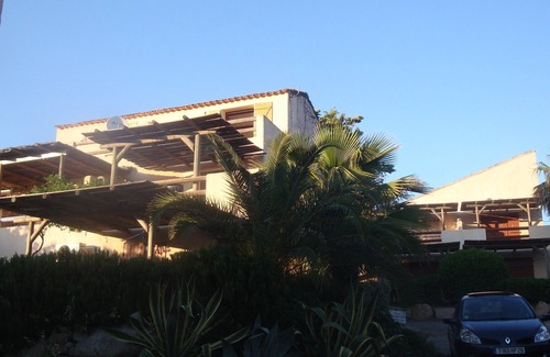 Santa Giulia Apartment | Mini Villa for 4 people 300 m from the beach,